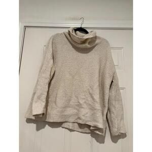 Women's sz L cream cowl knit sweater..oversized #732